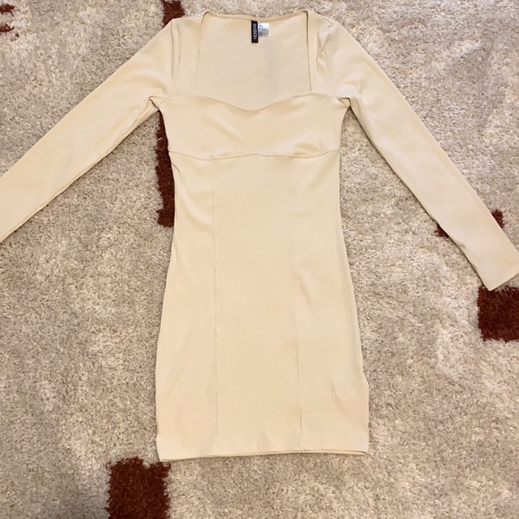 Cream long sleeve H&M dress - Picture 1 of 1